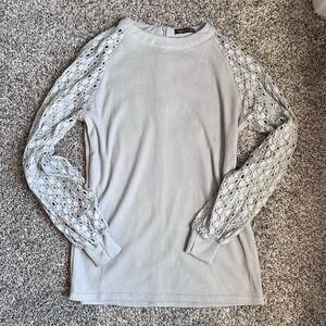 Chic Lace Sleeve Gray Top